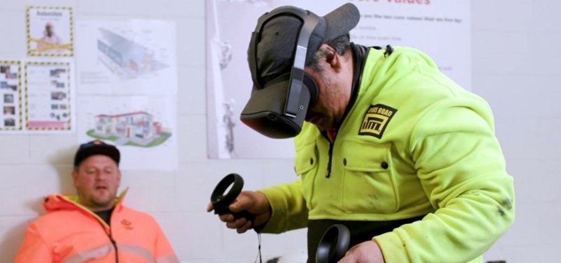 construction worker training hard skills with virtual reality